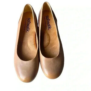 SOFTWALK •WOMEN’S TAUPE ROUND TOE FLATS•SIZE 8•NEW NO BOX